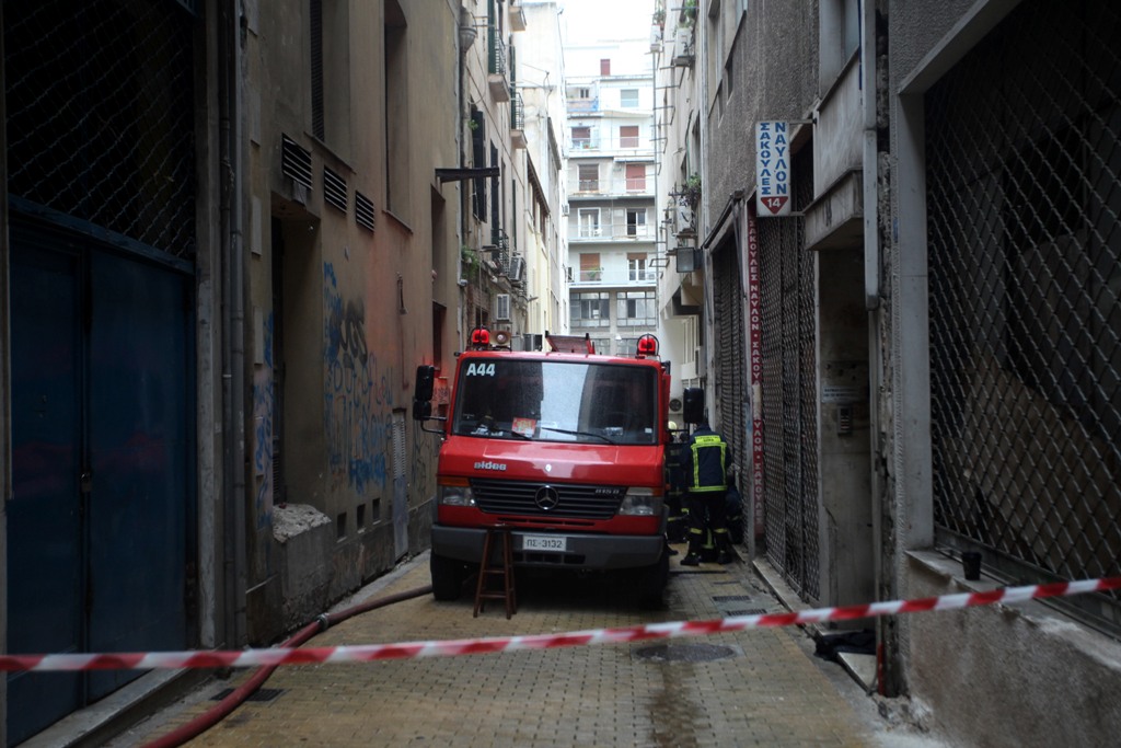 Ανάληψη ευθύνης για την εμπρηστική επίθεση στα γραφεία του ΣΥΡΙΖΑ - Media