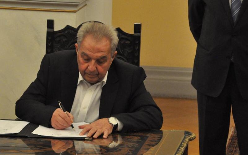 Συγγνώμη Φλαμπουράρη στους Πολωνούς για τη «συμμαχία με τους Ναζί» - Media
