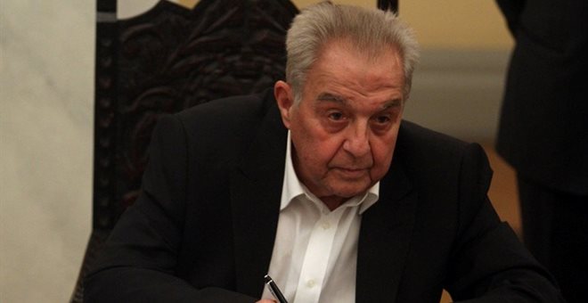 Διαμαρτυρία των Πολωνών κατά Φλαμπουράρη για τις δηλώσεις του περί συμμαχίας της Πολωνίας με τους Ναζί - Media