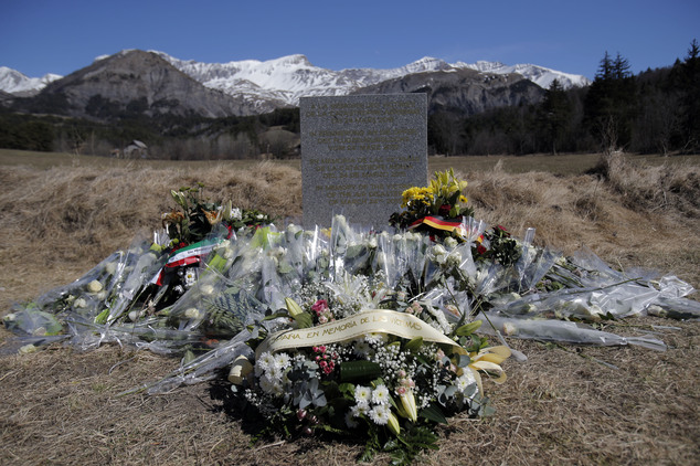 Τα θύματα της Germanwings πέθαναν μαζί, αλλά οι οικογένειές τους θα αποζημιωθούν διαφορετικά… - Media
