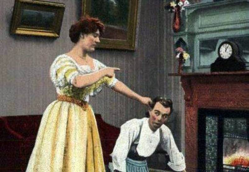 Η Παγκόσμια Ημέρα της Γυναίκας μέσα από παλιές αφίσες και γελοιογραφίες (Photos) - Media