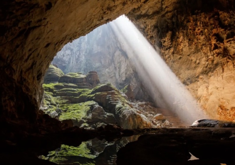 Δείτε το μαγευτικό εσωτερικό της μεγαλύτερης σπηλιάς στον κόσμο (Video) - Media