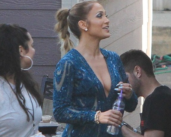 Τζένιφερ Λόπεζ: παραμένει κορμάρα (Photos) - Media