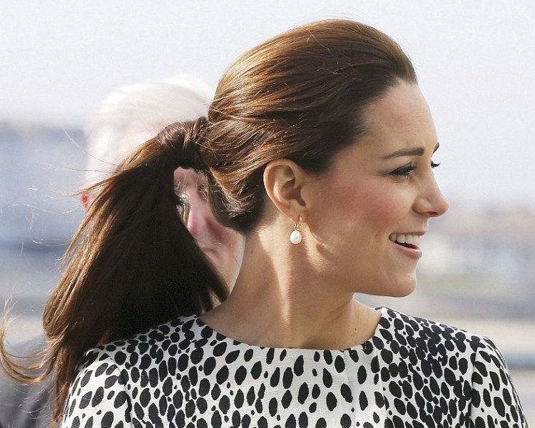 Κέιτ Μίντλετον: πιο κομψή από ποτέ στον όγδοο μήνα της εγκυμοσύνης της (Photos) - Media