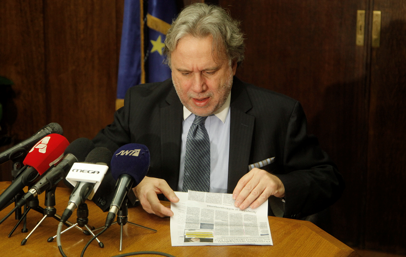 Οι σκιές και «Το Βήμα»: Η απάντηση της εφημερίδας στην κυβέρνηση για Κατρούγκαλο - Media