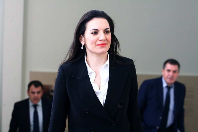 Η Όλγα Κεφαλογιάννη «άδειασε» τον Σαμαρά… κατά λάθος! - Media