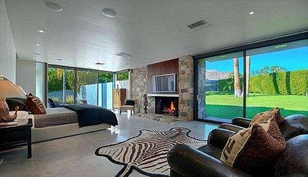 Δείτε το σπίτι του Λεονάρντο Ντι Κάπριο που νοικιάζει για 4.500 δολάρια τη βραδιά (Photos) - Media