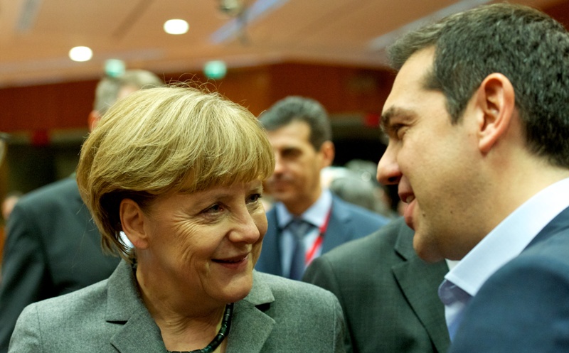 Bloomberg: Όποιος μιλά για τελεσίγραφο Μέρκελ στον Τσίπρα, λέει ανοησίες - Media