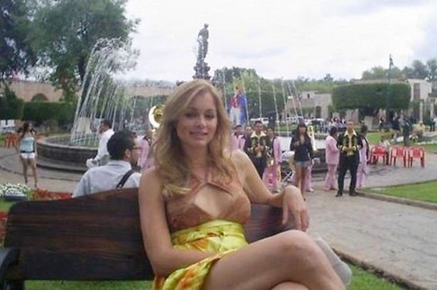 Η «χυμώδης» άγνωστη κόρη του Πούτιν (photos) - Media