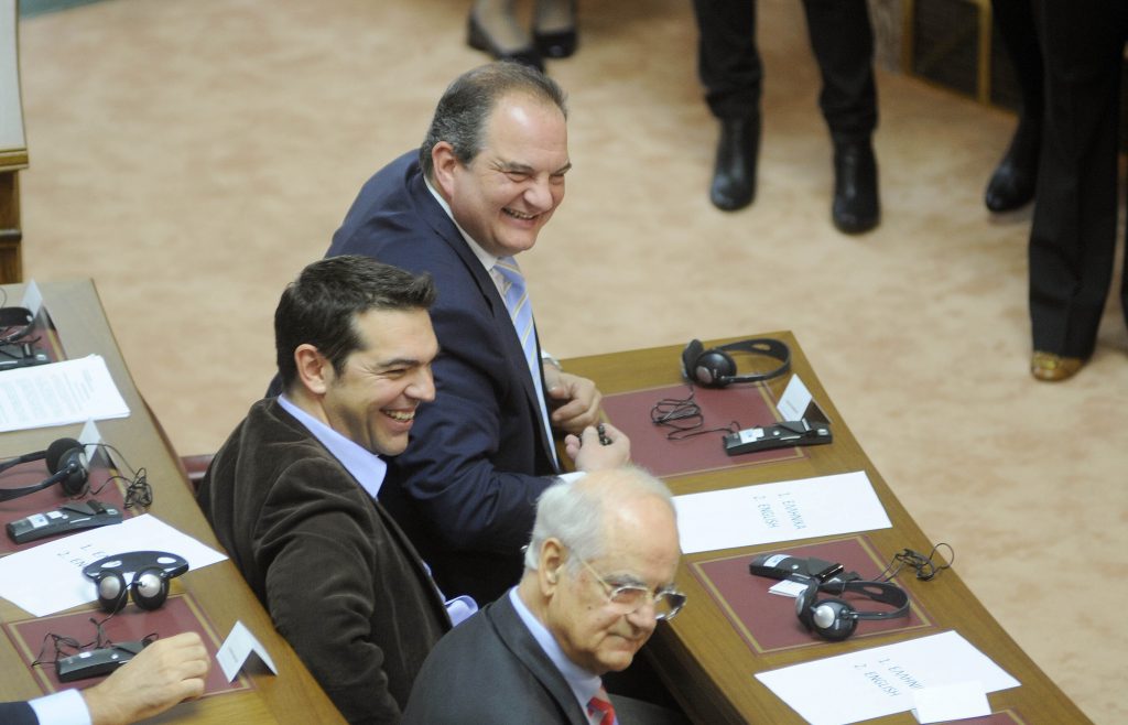 Ραντεβού Τσίπρα Καραμανλή για την Προεδρία; - Media