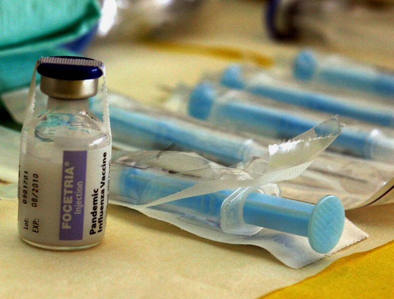 Προ των πυλών επιδημία γρίπης στην Ελλάδα σύμφωνα με τον ΠΙΣ - Media