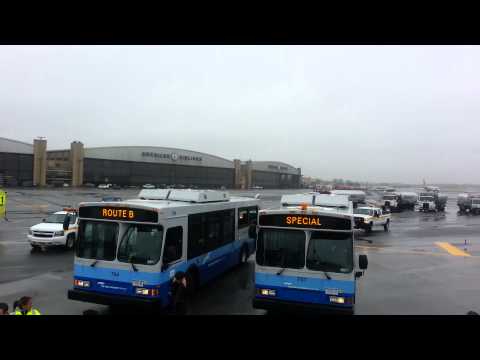 Σύγκρουση αεροσκαφών σε αεροδρόμιο της Νέας Υόρκης (Video) - Media