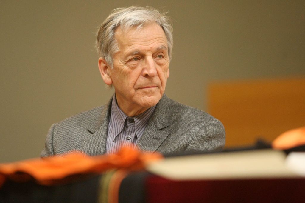 Κώστας Γαβράς: Για ιδεολογικούς λόγους η Ευρώπη δεν θέλει να πετύχει ο Τσίπρας - Media