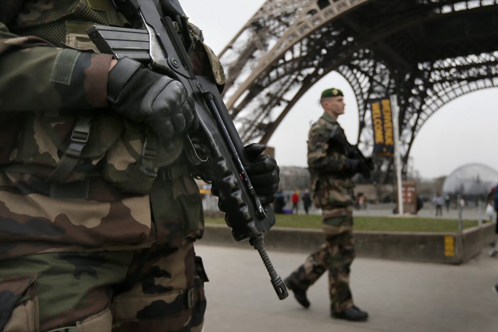 Ταυτοποιήθηκαν οι δράστες της επίθεσης στο Παρίσι - Media