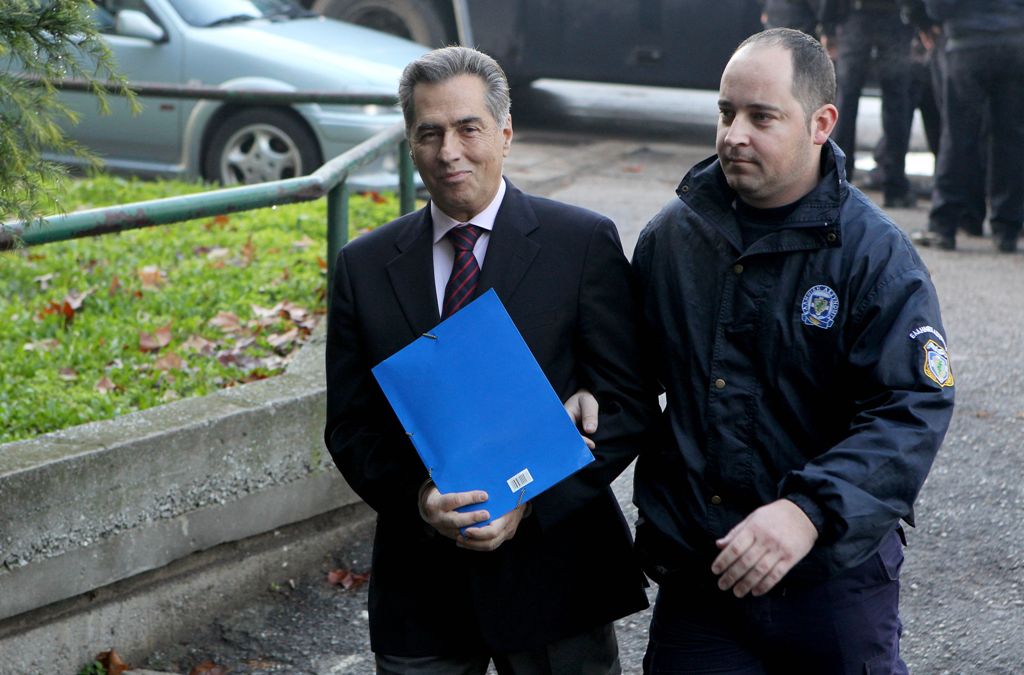 Αποφυλάκιση του Β.Παπαγεωργόπουλου προτείνει ο εισαγγελέας - Media