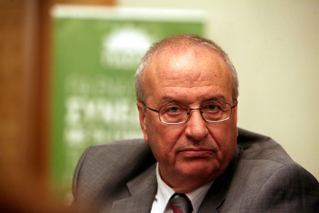 Γρηγοράκος: Ο Παπανδρέου έφερε το μνημόνιο χωρίς να ρωτήσει κανένα - Media