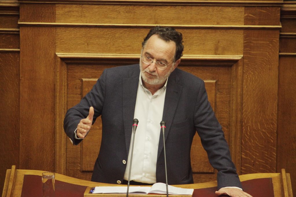 Λαφαζάνης στη Βουλή: «Αίσχη, αυταρχισμοί και αθρόες προσαγωγές στο  κέντρο της Αθήνας» - Media
