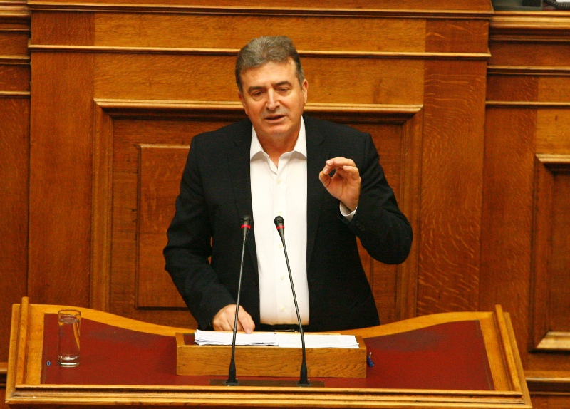 Χρυσοχοΐδης: Να μην μεταφέρουμε τις ευθύνες των βουλευτών στον λαό - Media