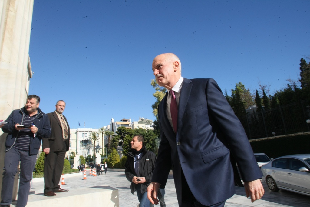 Μεγαλοστελέχη προς Γιώργο: Μη φεύγεις μη… - Media