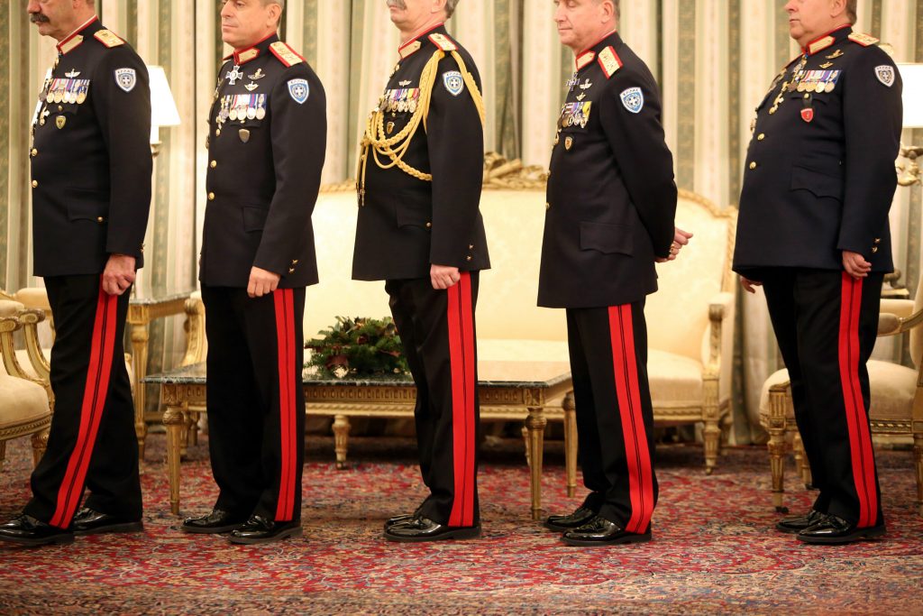 Αλλαγή φρουράς στην ηγεσία των ενόπλων δυνάμεων αποφάσισε το ΚΥΣΕΑ  - Media