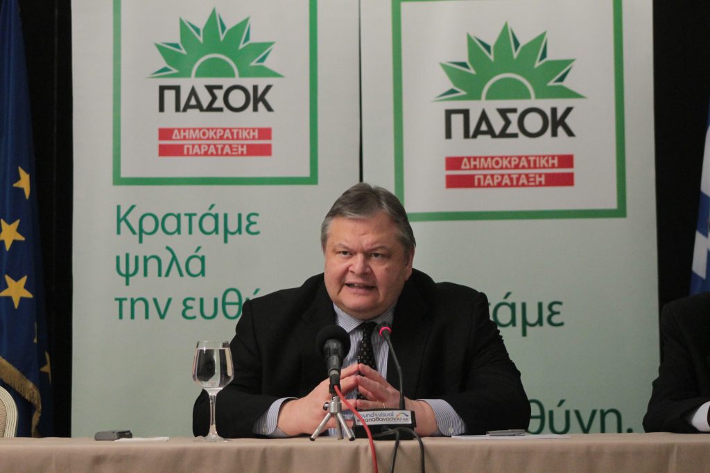Βενιζέλος: Δεν είμαστε μπαστακωμένοι σε κυβερνητικές καρέκλες - Media