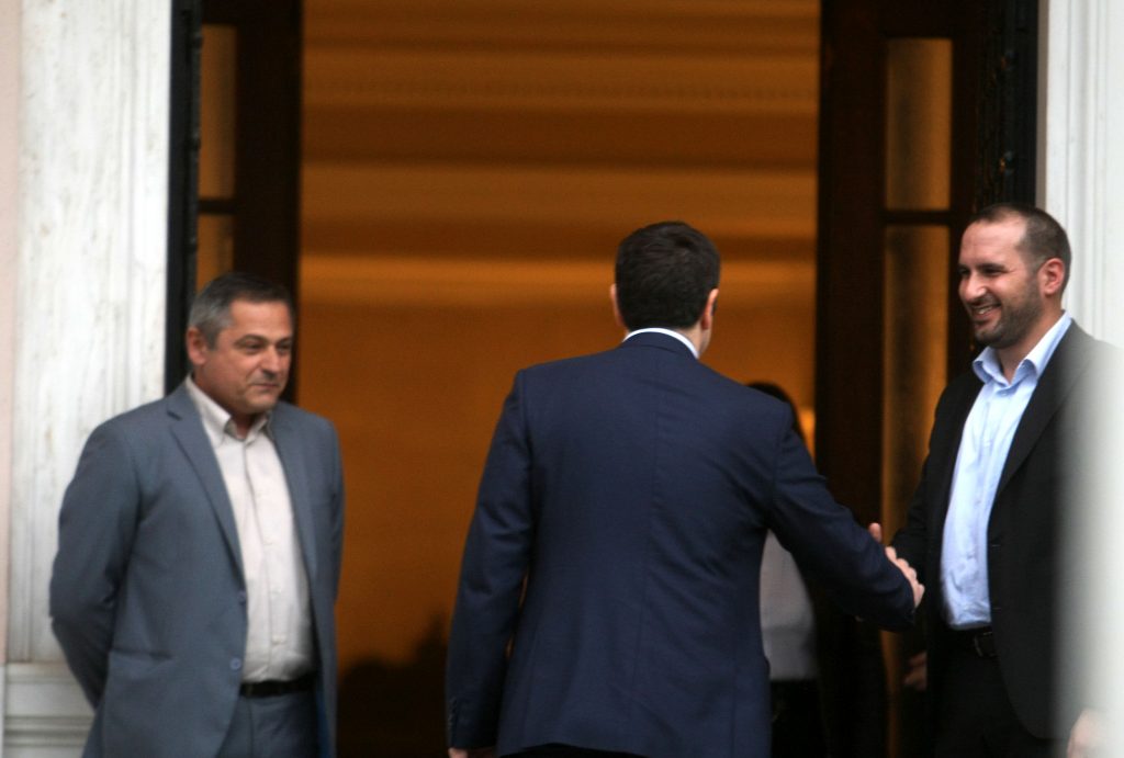 Απίστευτο κι όμως αληθινό: Άδειο χρηματοκιβώτιο παρέδωσαν στον Τσίπρα! - Media