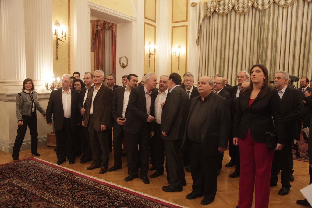 Τα βιογραφικά των νέων υπουργών και υφυπουργών - Media