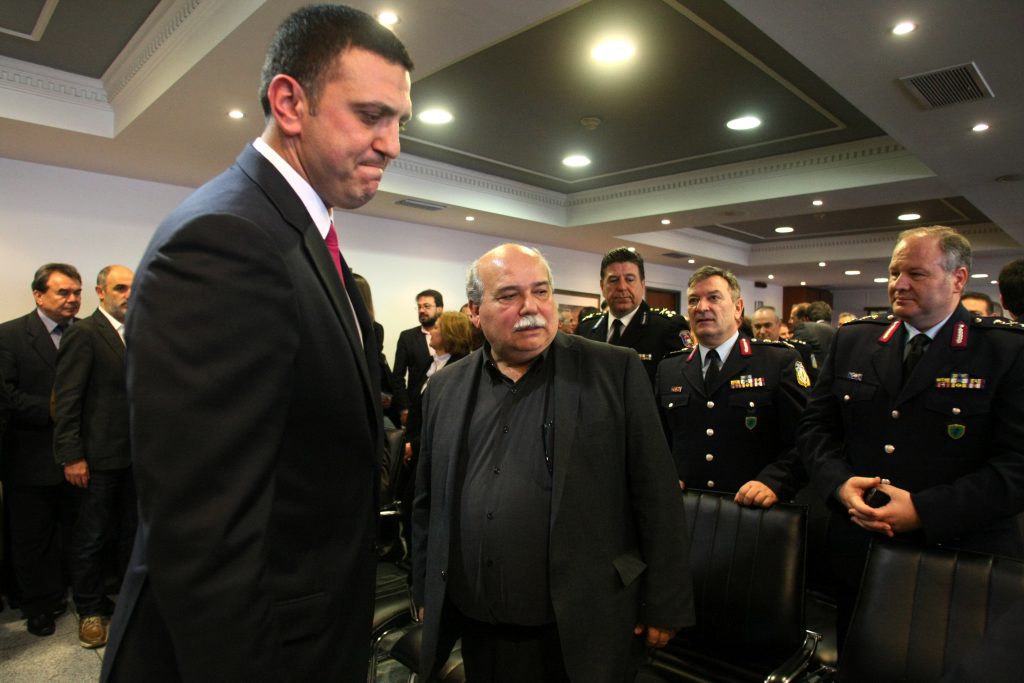 «Καρφιά» Κικίλια στην παράδοση – παραλαβή του υπ. Δημόσιας Τάξης (photos) - Media