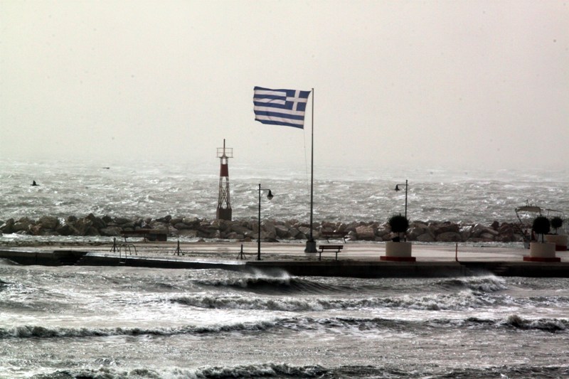 Προβλήματα στα ακτοπλοϊκά δρομολόγια λόγω ισχυρών ανέμων - Media