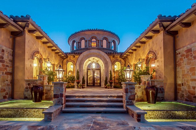 Δείτε την χλιδάτη έπαυλη του Μπένεκτιτ Κάμπερμπατς (Photos) - Media