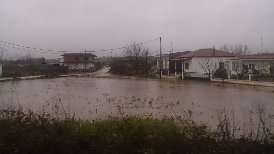 Σε επιφυλακή για νέες πλημμύρες ο Έβρος - Media