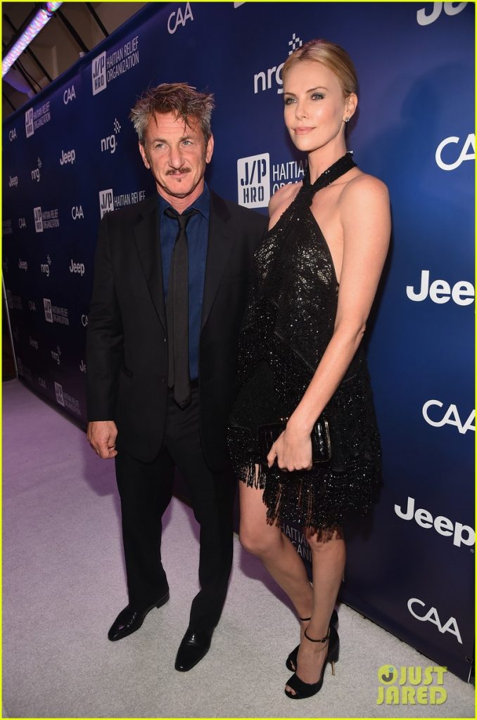 Ο Σον Πεν και η Σαρλίζ Θερόν βοηθάνε την Αϊτή - Media