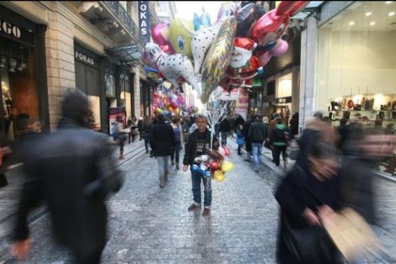 Τι είναι τα «μικροδάνεια» που ετοιμάζει η κυβέρνηση – Τι σκέφτεται για τα «κόκκινα» δάνεια - Media