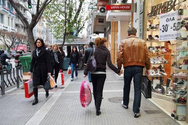 Ανοιχτά μέχρι τις 18.00 τα εμπορικά καταστήματα - Συμβουλές του ΕΦΕΤ στους καταναλωτές - Media