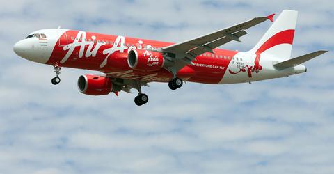 Air Asia: Εντοπίστηκαν 40 σοροί των επιβατών της μοιραίας πτήσης - Media