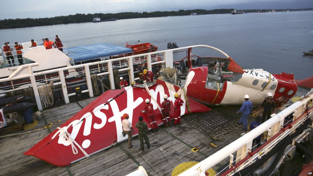 «Σε καλή κατάσταση» βρισκόταν το αεροπλάνο της AirAsia που συνετρίβη στην Ινδονησία  - Media