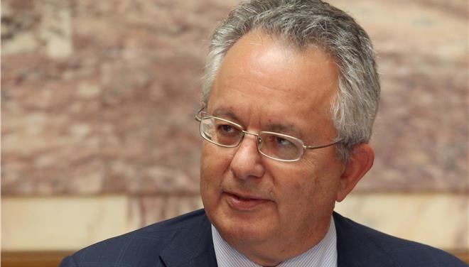 ΕφΣυν: Ένας συνταγματολόγος με δύο διαφορετικές γνωματεύσεις για το ΕΣΡ - Media