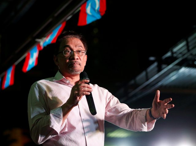 Ο ηγέτης της αντιπολίτευσης στη Μαλαισία κρίθηκε ένοχος για σοδομία - Media