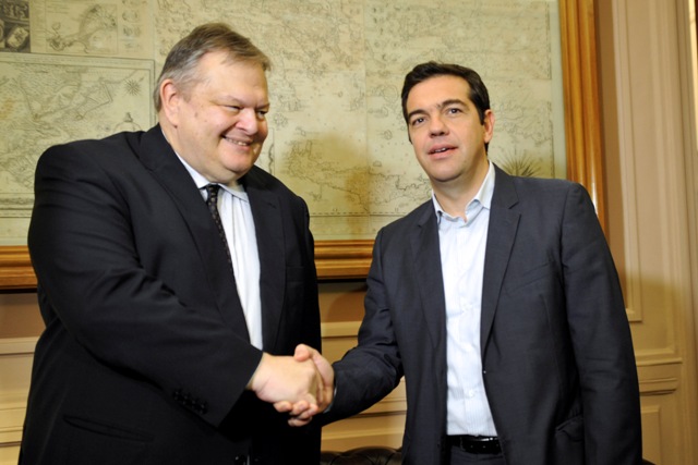 Διαδοχικά ραντεβού Τσίπρα με Παπούλια - Βενιζέλο - Θεοδωράκη - Media