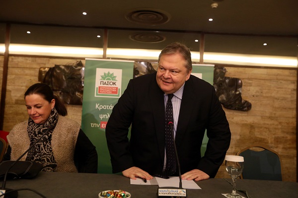 Βενιζέλος: Να είναι μια ασφαλής χρονιά για τη χώρα - Media