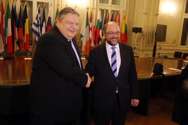 Τι ειπώθηκε στη συνάντηση Βενιζέλου-Σουλτς - Media