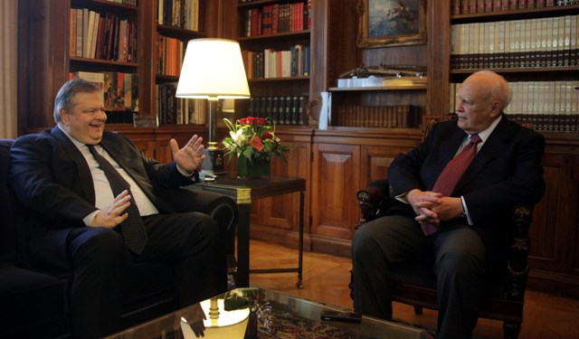 Συνάντηση Βενιζέλου - Παπούλια - Media