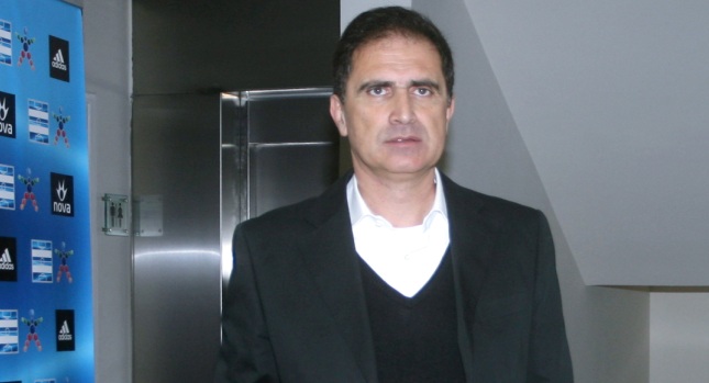 Super League: «Διακοπή με την πρώτη φωτοβολίδα» - Media