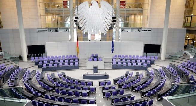 Ενέκριναν την παράταση του ελληνικού προγράμματος οι ΚΟ Χριστιανοδημοκρατών και Σοσιαλδημοκρατών - Media