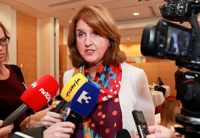 «Έχει ουσία» η πρόταση του ΣΥΡΙΖΑ για διάσκεψη για το χρέος, λέει η αντιπρόεδρος της ιρλανδικής κυβέρνησης  - Media