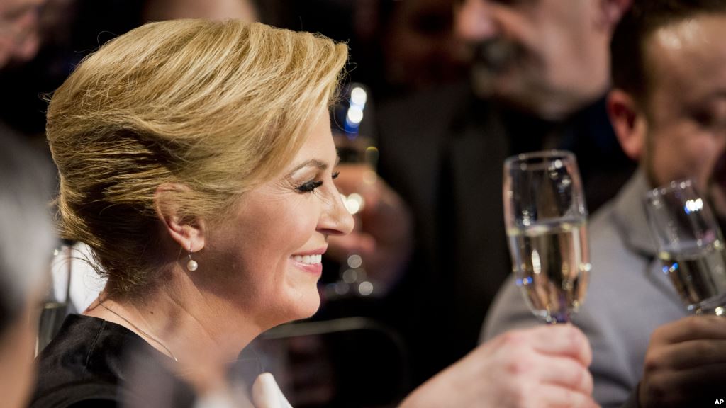 Αυτή είναι η πρώτη γυναίκα πρόεδρος στα Βαλκάνια (Photos) - Media
