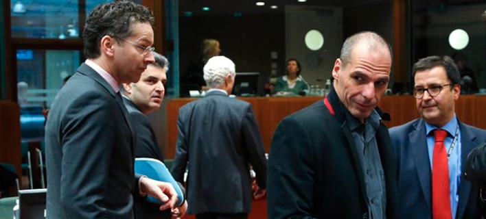 Αν το βλέμμα (του Ντάισελμπλουμ) μπορούσε να σκοτώσει (τον Βαρουφάκη) - (Photos) - Media