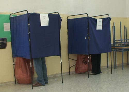 Ένας στους δέκα θα αποφασίσει πάνω από την κάλπη- Η μάχη των κομμάτων για τους αναποφάσιστους - Media