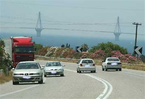 Διακοπή κυκλοφορίας στην Ε.Ο Κορίνθου-Πατρών - Media