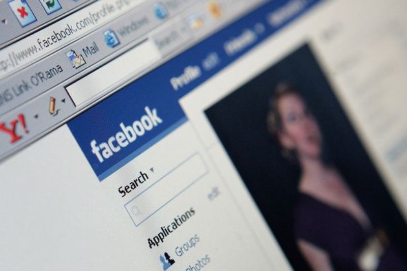 Έσωσε έναν ανάπηρο μέσω του Facebook από την άλλη άκρη της γης - Media